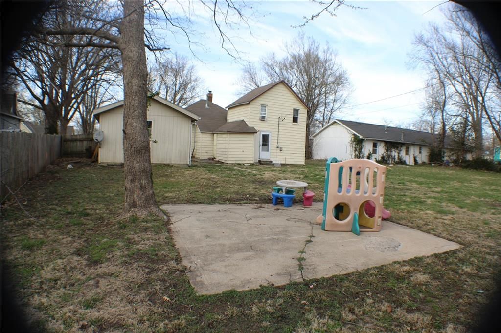503 E Lucy Street — photo 36