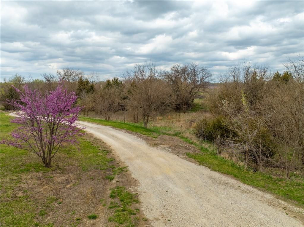 2387 N 1100 Road — photo 46