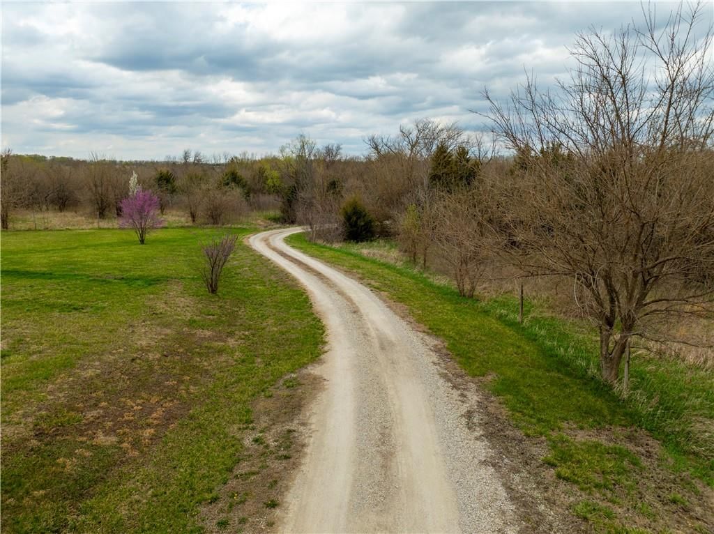 2387 N 1100 Road — photo 47