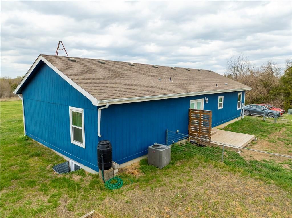 2387 N 1100 Road — photo 6