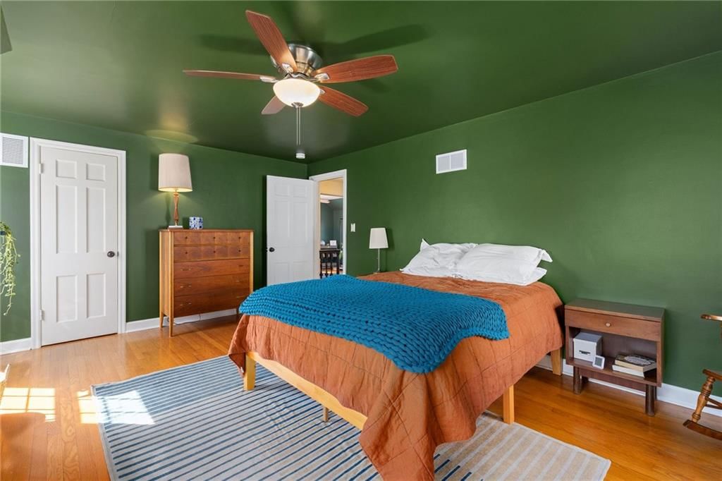 616 E 70th Street — photo 16
