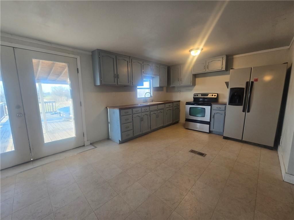 1645 Cardinal Drive — photo 12