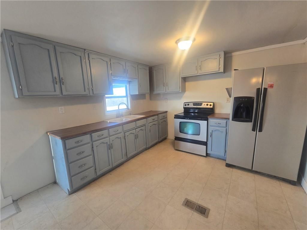 1645 Cardinal Drive — photo 14