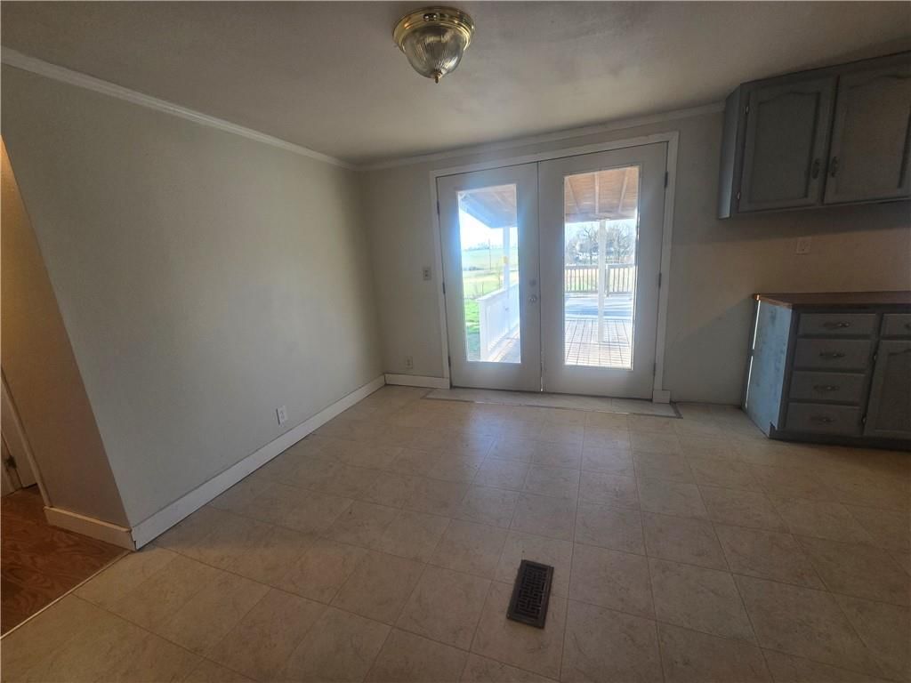 1645 Cardinal Drive — photo 17
