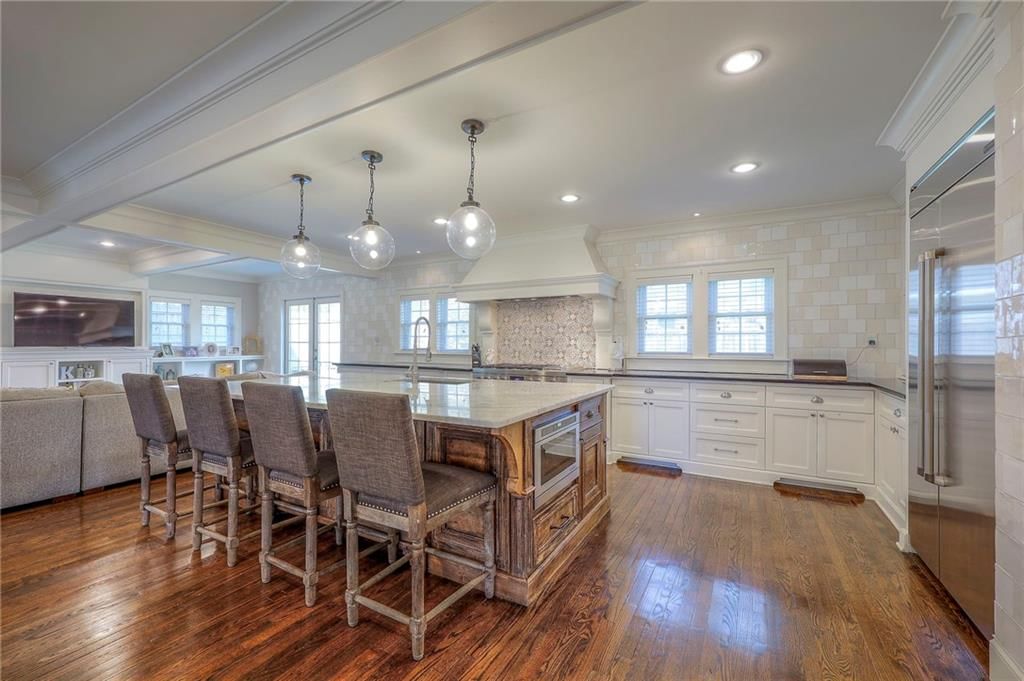 414 W 58th Street — photo 11