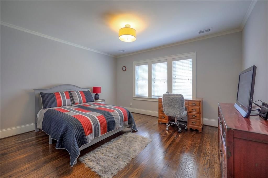414 W 58th Street — photo 24