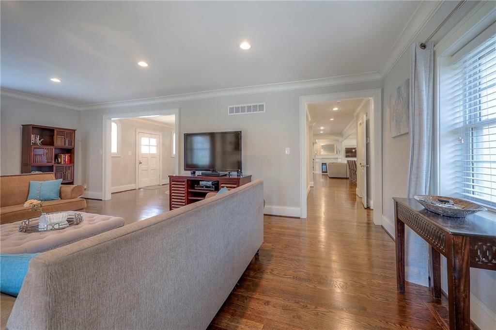 414 W 58th Street — photo 54