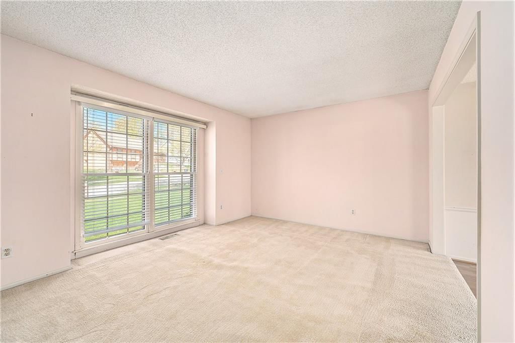 5849 N Beaman Avenue — photo 6