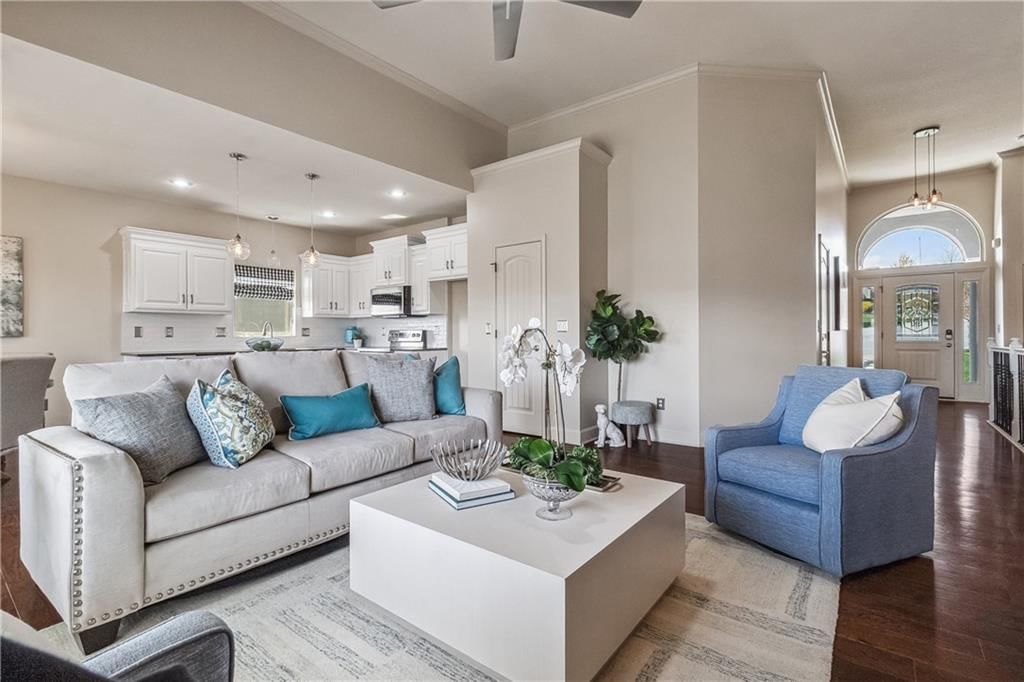 19544 W 106th Terrace — photo 5