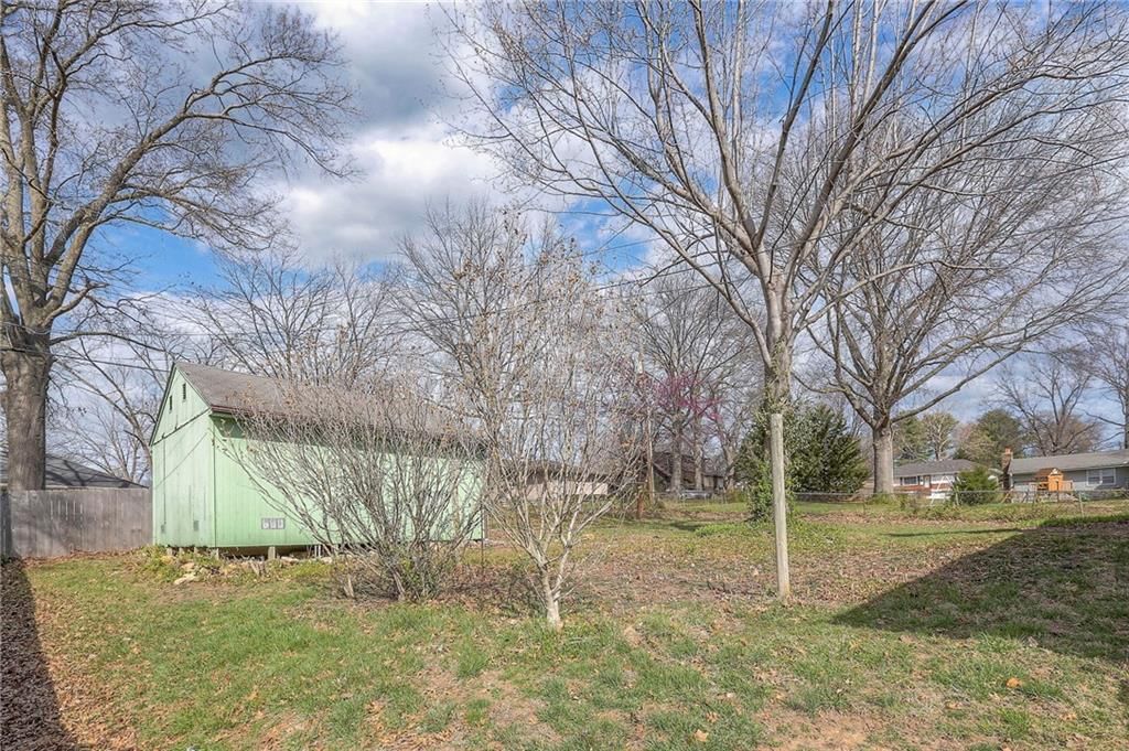 3808 S Adams Avenue — photo 36