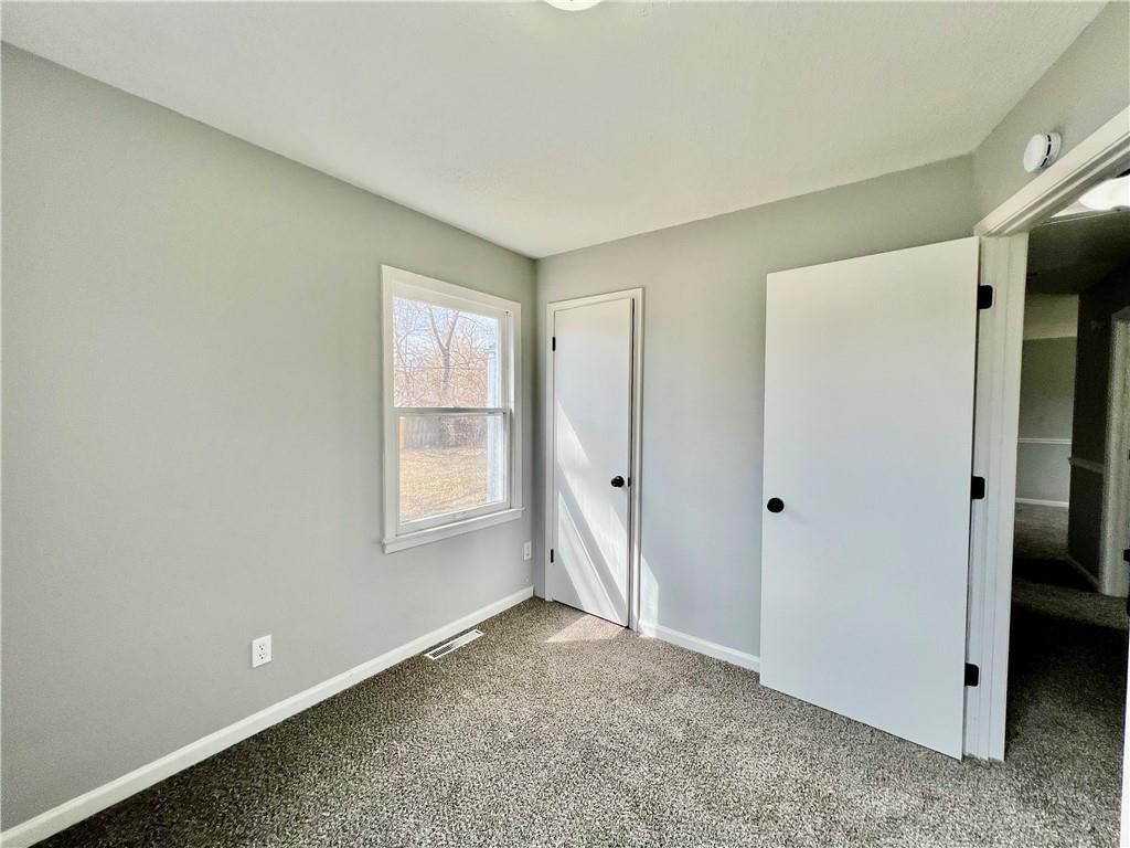 208 N Jennings Road — photo 14