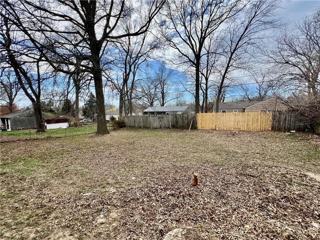 208 N Jennings Road — photo 22