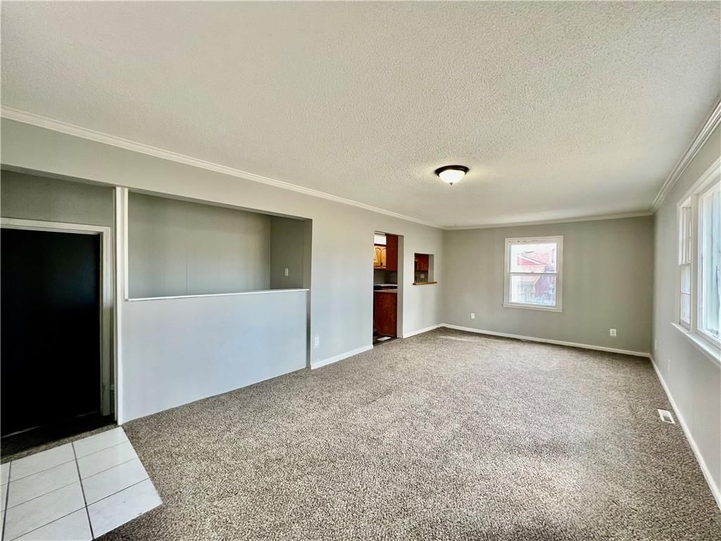208 N Jennings Road — photo 8
