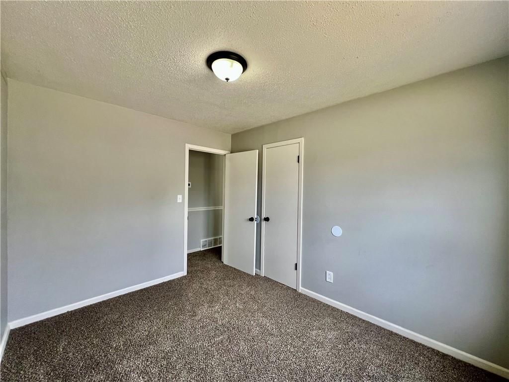 208 N Jennings Road — photo 10