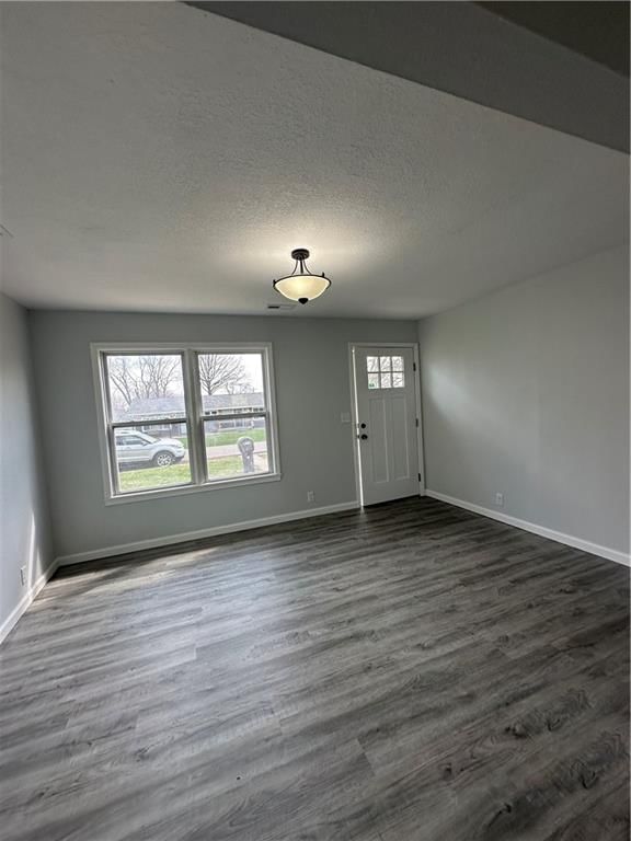106 N Mattie Street — photo 3