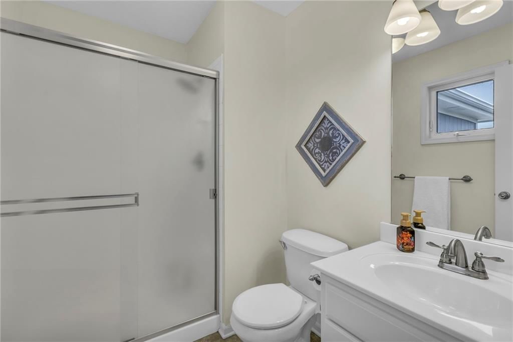 18517 Butternut Street — photo 9