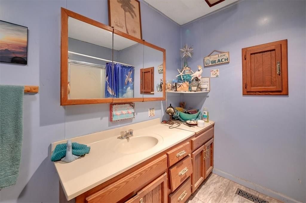 520 Phillip Street — photo 13