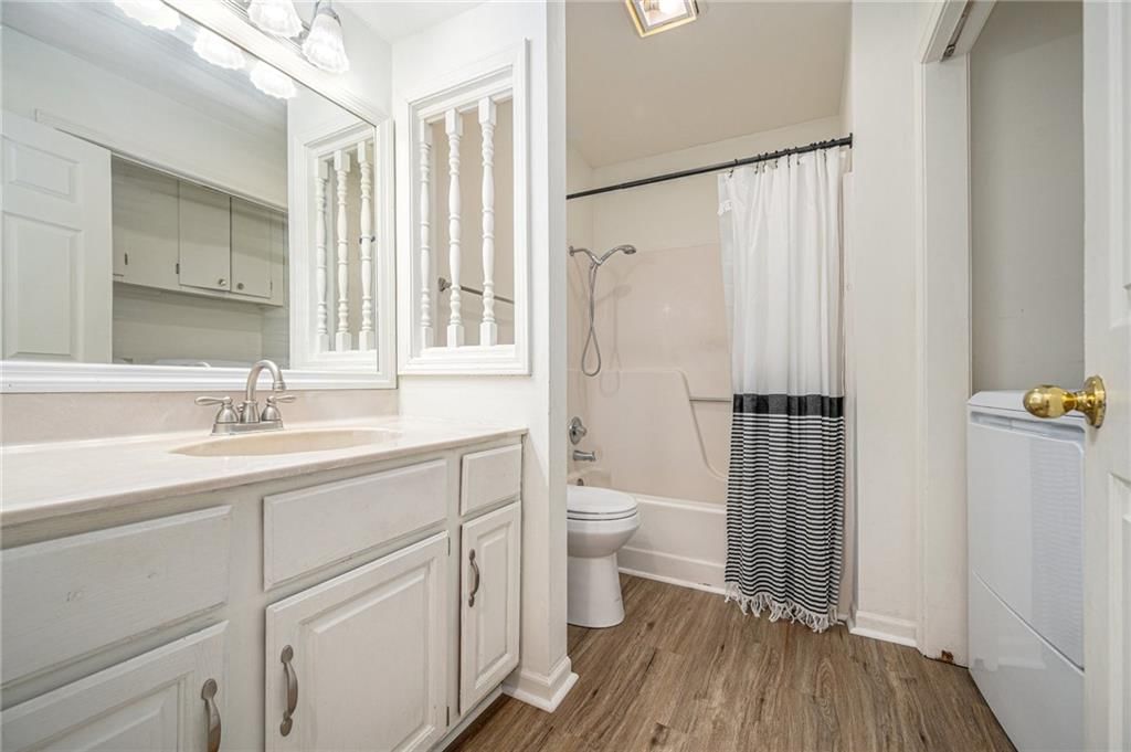 514 Meadowcrest Court — photo 16