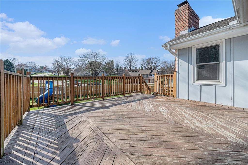514 Meadowcrest Court — photo 22