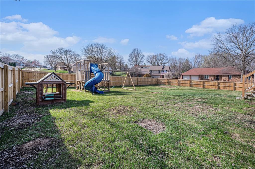 514 Meadowcrest Court — photo 25