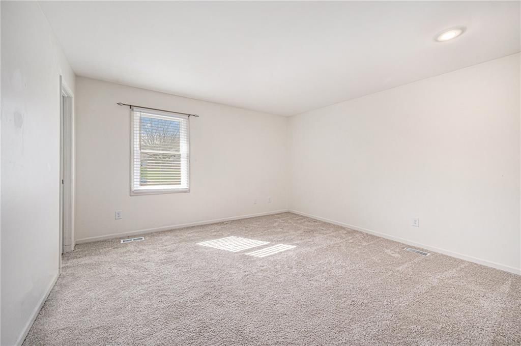 514 Meadowcrest Court — photo 9