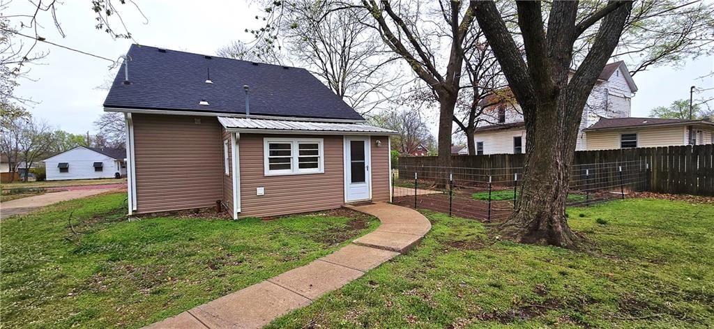 1324 S Main Street — photo 44