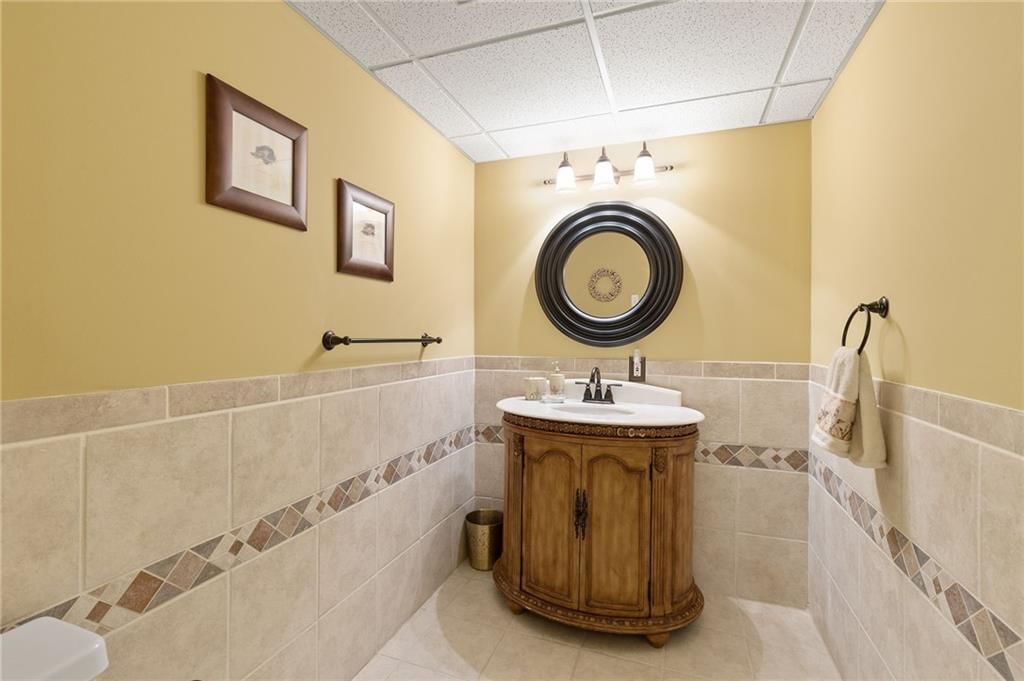 12521 Richards Street — photo 44