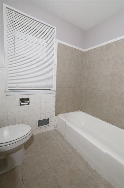 3807 E 72nd Terrace — photo 11
