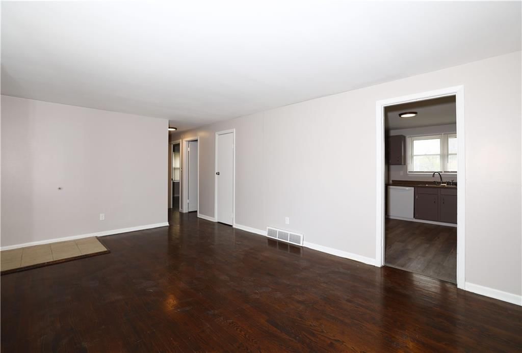 3807 E 72nd Terrace — photo 5