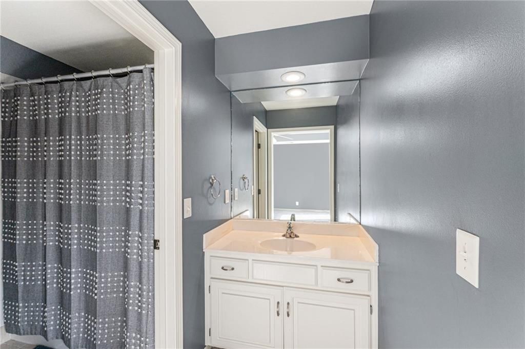 4935 Constance Street — photo 34