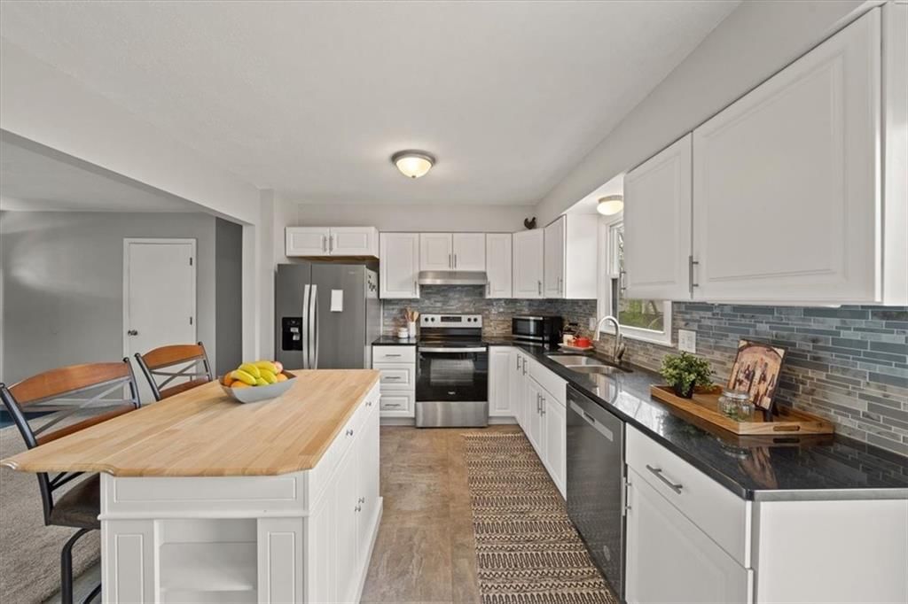 10012 McGee Street — photo 2