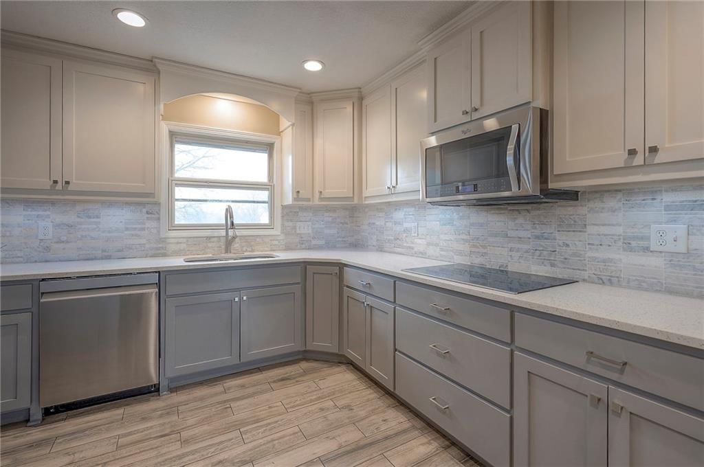 6606 NW Hilldale Drive — photo 11