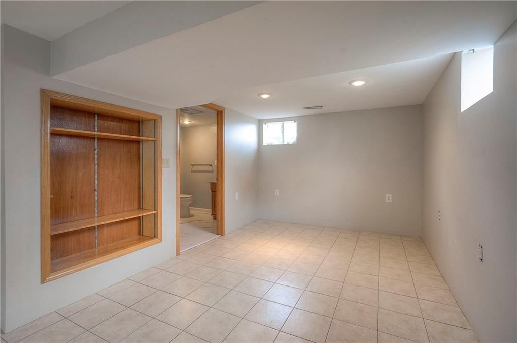 6606 NW Hilldale Drive — photo 27