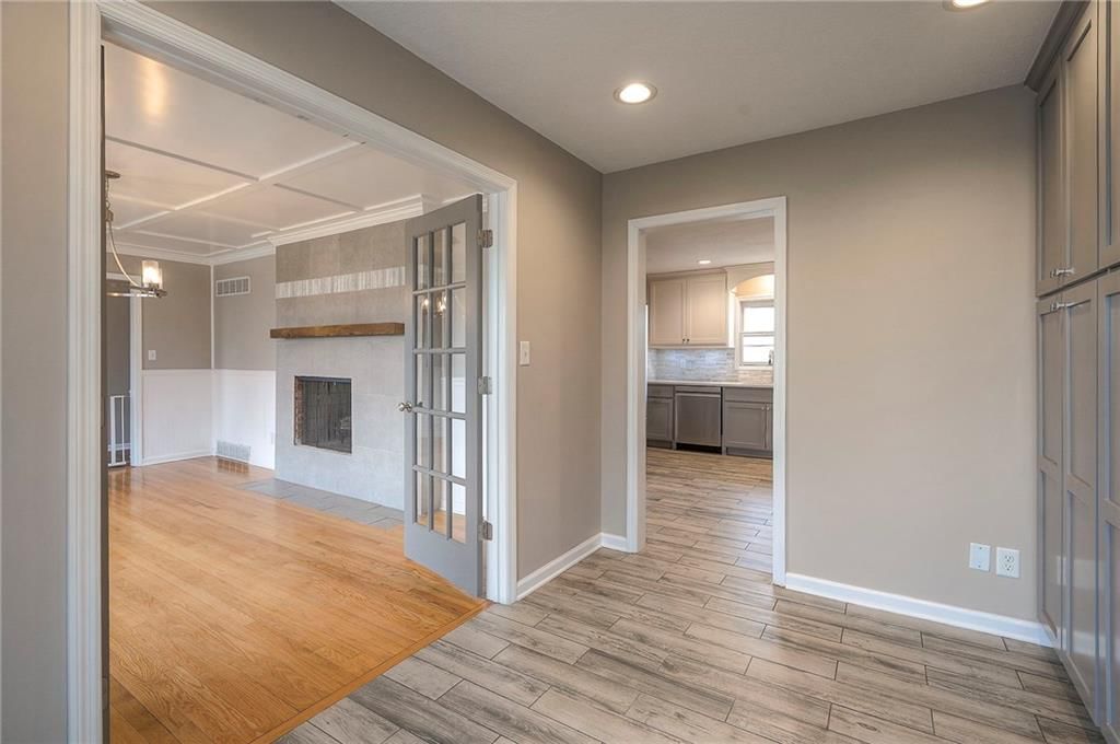 6606 NW Hilldale Drive — photo 8