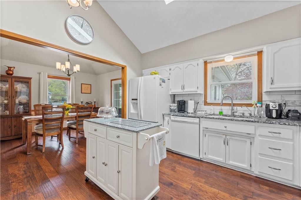 9710 NW 86th Street — photo 7