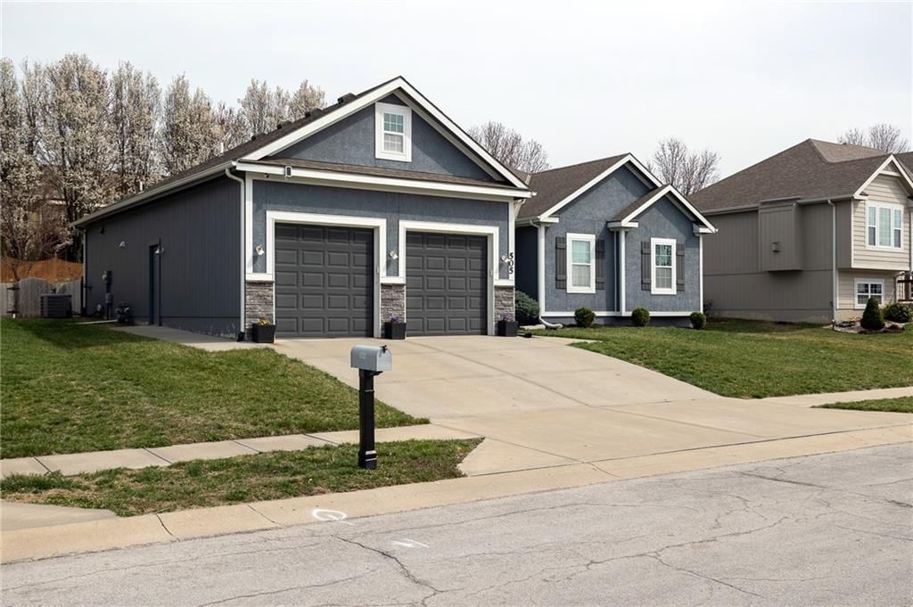 505 Crestridge Drive — photo 3