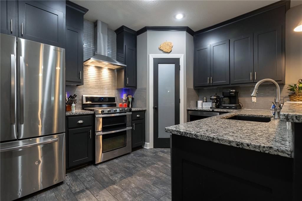 505 Crestridge Drive — photo 10