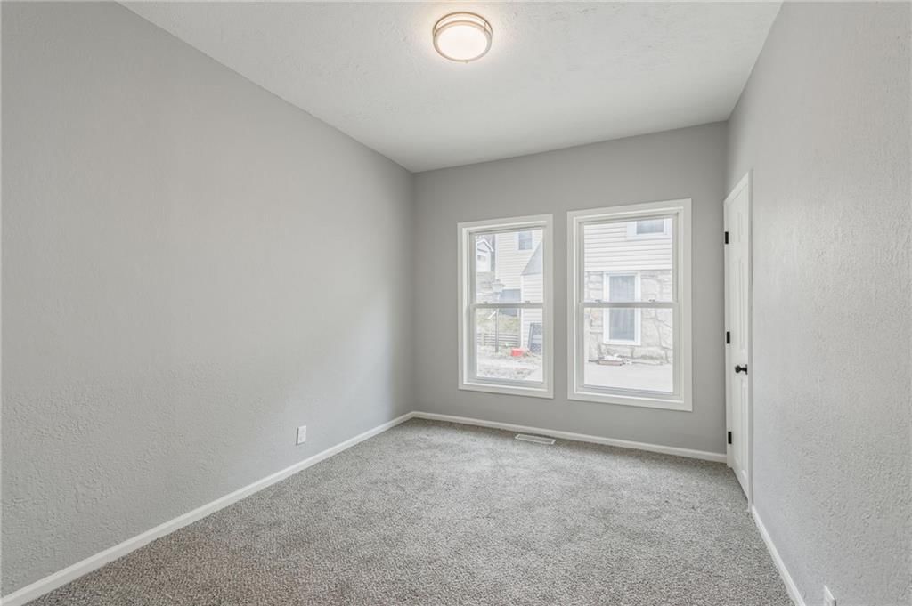720 Hazel Street — photo 11