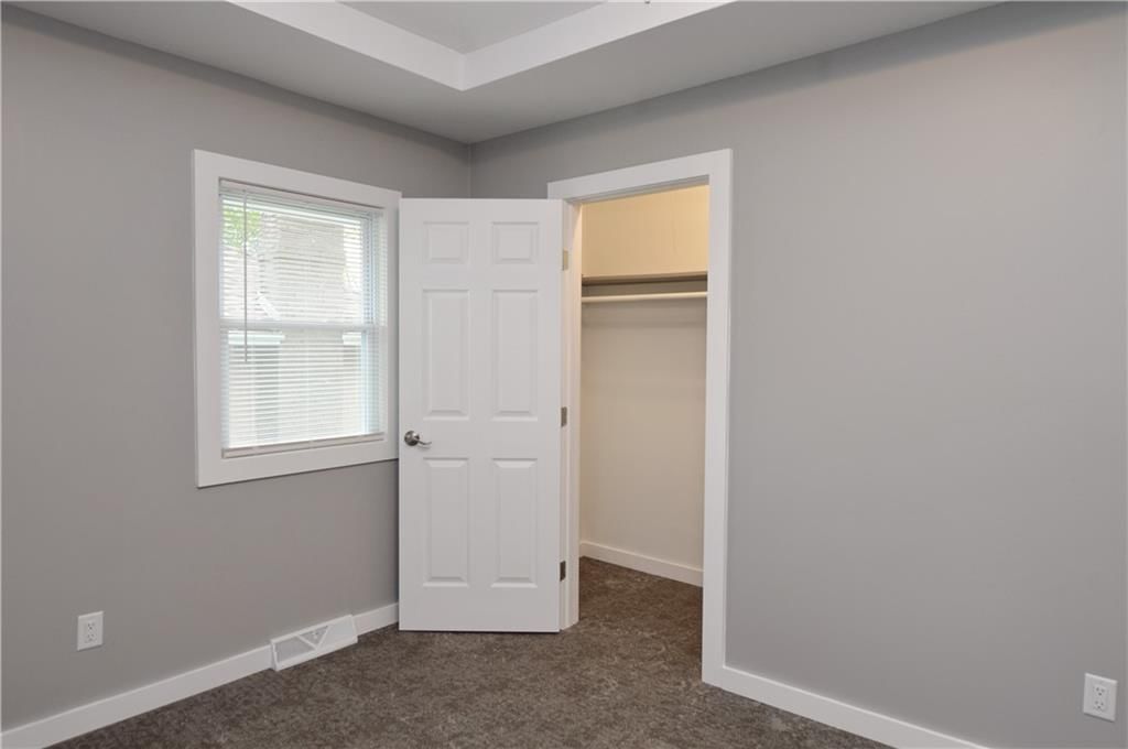 112 E Meadowbrook Lane — photo 21