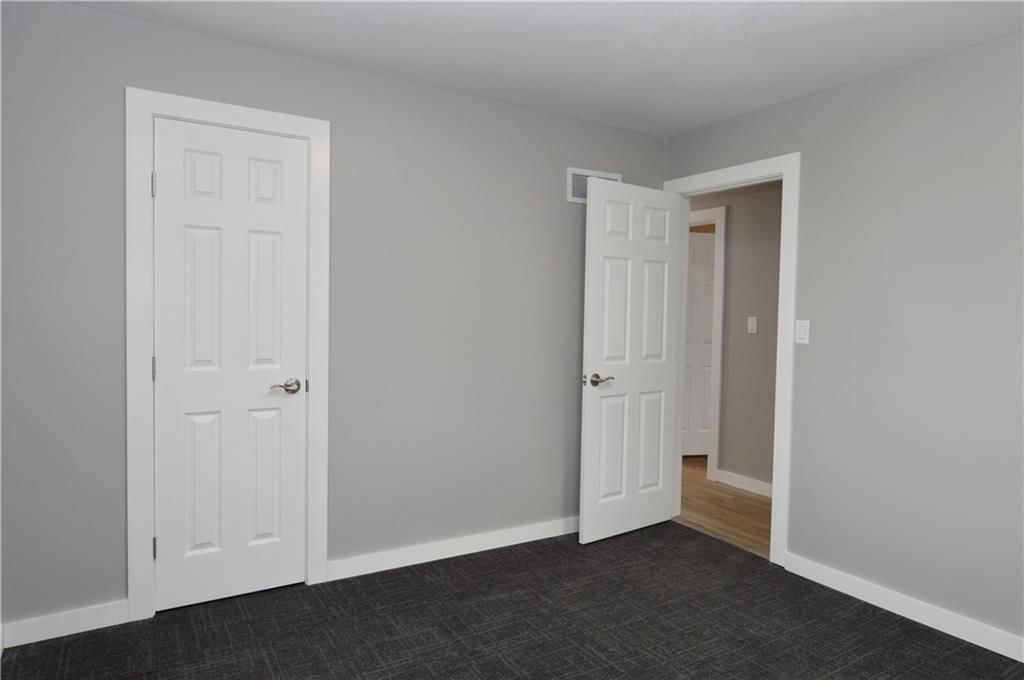 112 E Meadowbrook Lane — photo 25