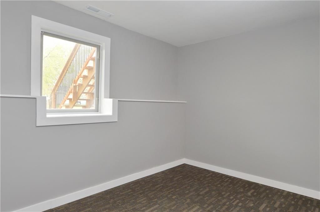 112 E Meadowbrook Lane — photo 35