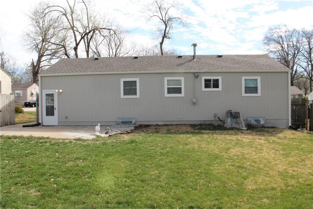 8618 Bristol Avenue — photo 14