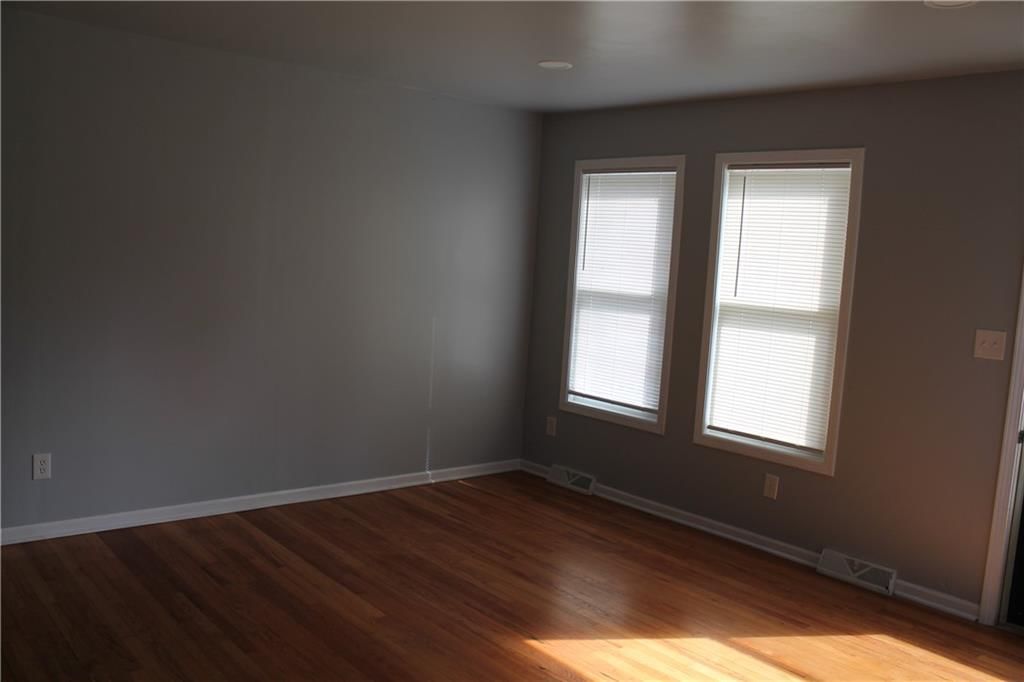 8618 Bristol Avenue — photo 6