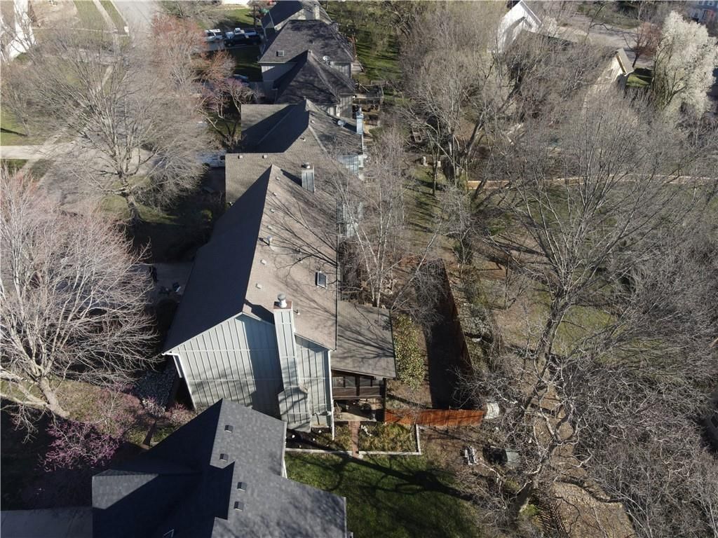 8537 Greenwood Lane — photo 33