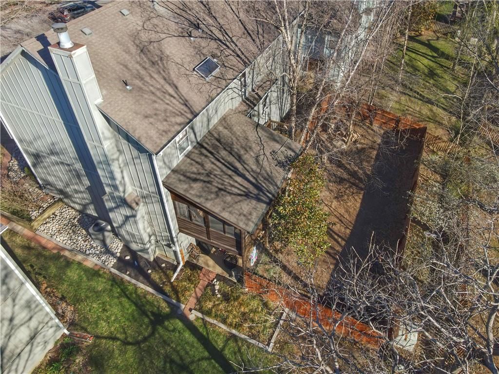 8537 Greenwood Lane — photo 34