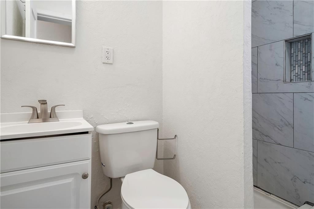 420 E 75th Street — photo 18