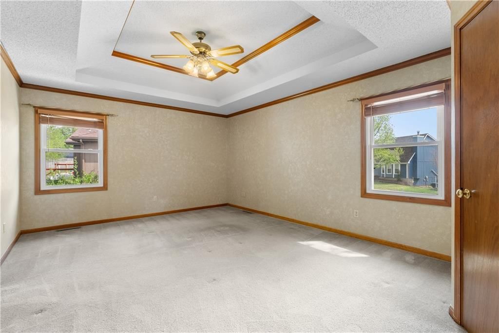 100 NE Brookwood Drive — photo 12