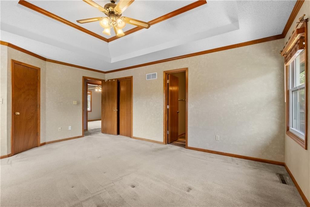 100 NE Brookwood Drive — photo 13