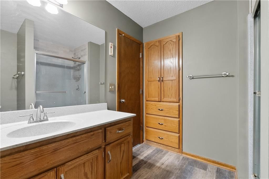 100 NE Brookwood Drive — photo 15
