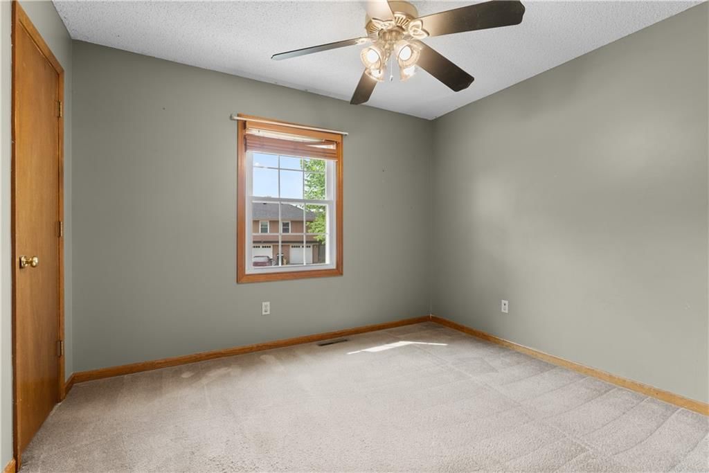 100 NE Brookwood Drive — photo 17
